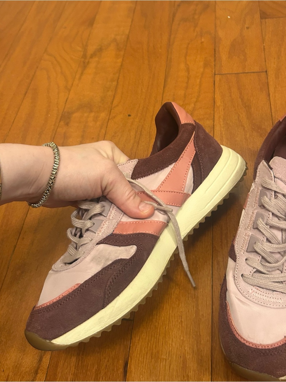 Gola Women's Retro Runner Sneaker in Plum & Dusty Pink - Picture 4 of 12